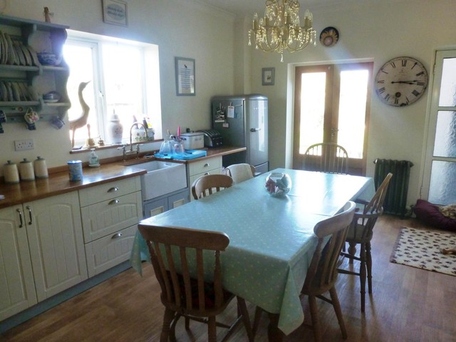  Image of 4 bedroom Detached house to rent in St. Floras Road Littlehampton BN17 at Littlehampton, BN17 6BH
