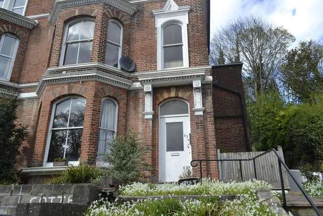  Image of 1 bedroom Flat to rent in St. Helens Road Hastings TN34 at 63 St Helens Road  Hastings, TN34 2LN