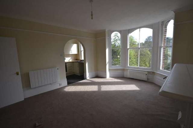  Image of 1 bedroom Flat to rent in St. Helens Road Hastings TN34 at 63 St Helens Road  Hastings, TN34 2LN