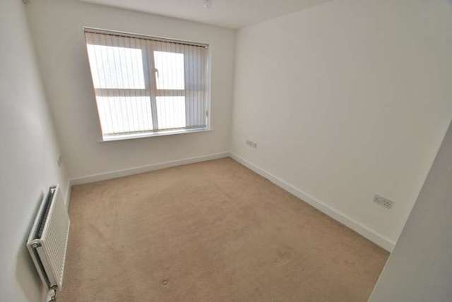  Image of 2 bedroom Flat to rent in Far End Northampton NN5 at St James Northampton Northamptonshire, NN5 5FN