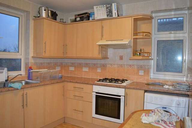  Image of 2 bedroom Flat to rent in Queens Drive London N4 at St. Johns Court Queens Drive London, N4 2BD