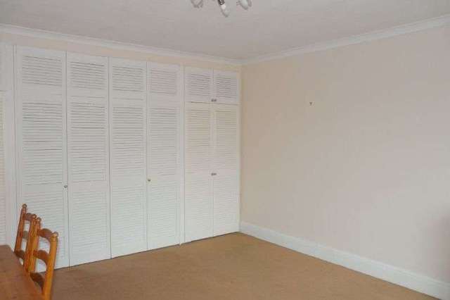 Image of 1 bedroom Flat to rent in Mount Radford Crescent Exeter EX2 at St Leonards  Exeter, EX2 4ER