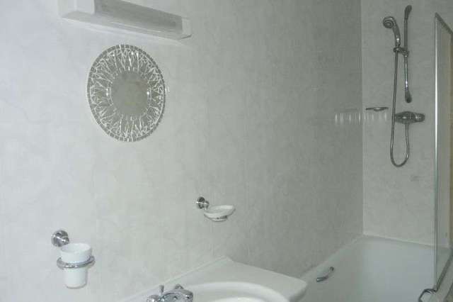  Image of 1 bedroom Flat to rent in Mount Radford Crescent Exeter EX2 at St Leonards  Exeter, EX2 4ER