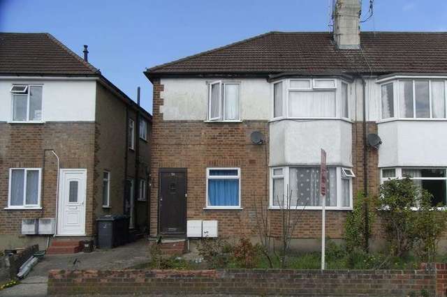  Image of 2 bedroom Maisonette for sale in St. Marks Close New Barnet Barnet EN5 at St. Marks Close  New Barnet, EN5 5LE