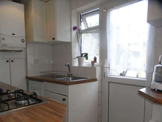  Image of 2 bedroom Maisonette for sale in St. Marks Close New Barnet Barnet EN5 at St. Marks Close  New Barnet, EN5 5LE