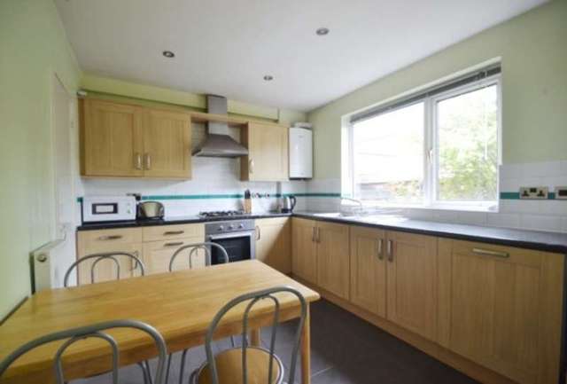  Image of 4 bedroom Terraced house to rent in St. Matthew