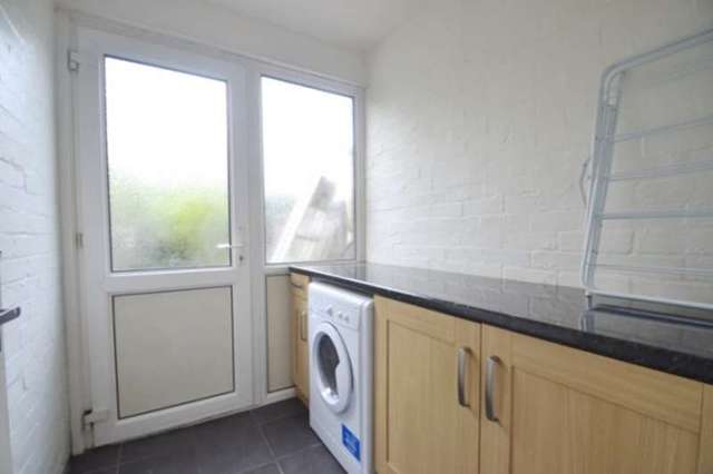 Image of 4 bedroom Terraced house to rent in St. Matthew