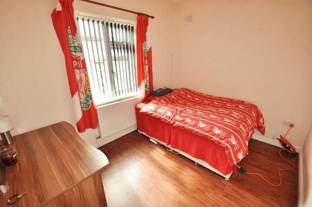  Image of 2 bedroom Bungalow for sale in St. Michaels Grove Moreton Wirral CH46 at Moreton, CH46 6DB