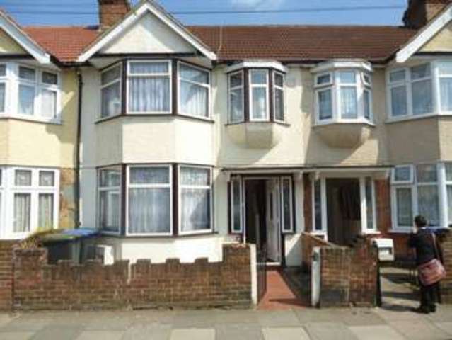  Image of 3 bedroom Property to rent in St. Peter