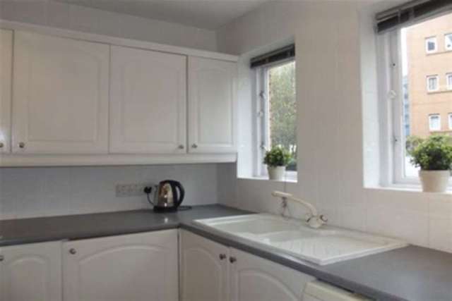  Image of 2 bedroom Flat to rent in St. Vincent Street Glasgow G3 at Glasgow, G3 8EU