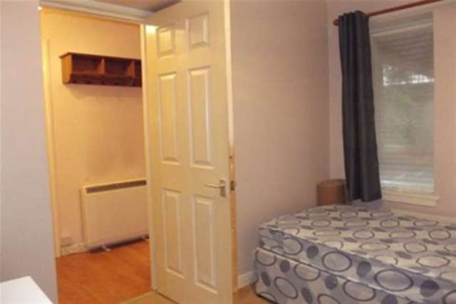  Image of 2 bedroom Flat to rent in St. Vincent Street Glasgow G3 at Glasgow, G3 8EU