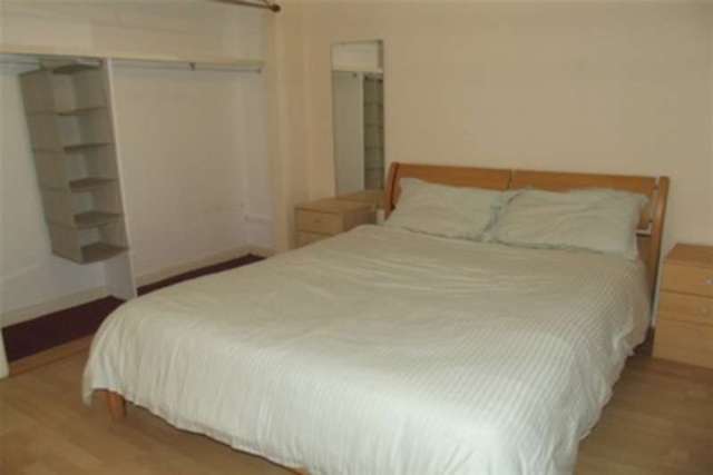  Image of 2 bedroom Flat to rent in St. Vincent Street Glasgow G3 at Glasgow, G3 8EU