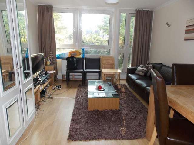  Image of 3 bedroom Flat to rent in Stanhope Street London NW1 at London, NW1 3LR