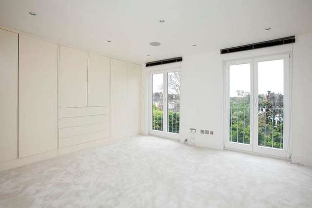  Image of 5 bedroom Terraced house to rent in Stanley Road London SW14 at East Sheen, SW14 7DZ