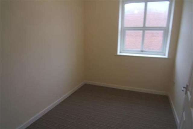  Image of 3 bedroom Flat to rent in Whinney Lane Streethouse Pontefract WF7 at Pontefract, WF7 6DE