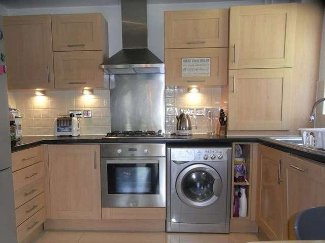  Image of 2 bedroom Flat for sale in Station Road New Barnet Barnet EN5 at Station Road New Barnet New Barnet, EN5 1QA