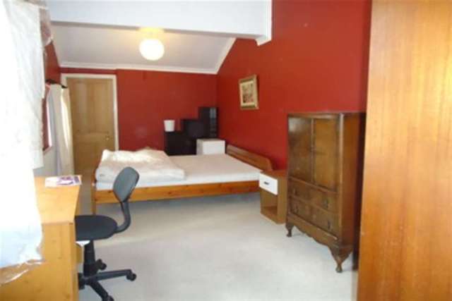  Image of 1 bedroom Flat to rent in Stirling Road Edgbaston Birmingham B16 at Birmingham, B16 9BG