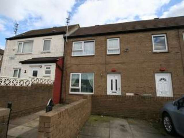  Image of 3 bedroom Terraced house to rent in Stonie Heyes Avenue Rochdale OL12 at Rochdale OL12 9XA Rochdale, OL12 9XA