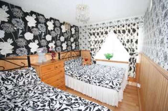  Image of 3 bedroom Terraced house to rent in Stonie Heyes Avenue Rochdale OL12 at Rochdale OL12 9XA Rochdale, OL12 9XA
