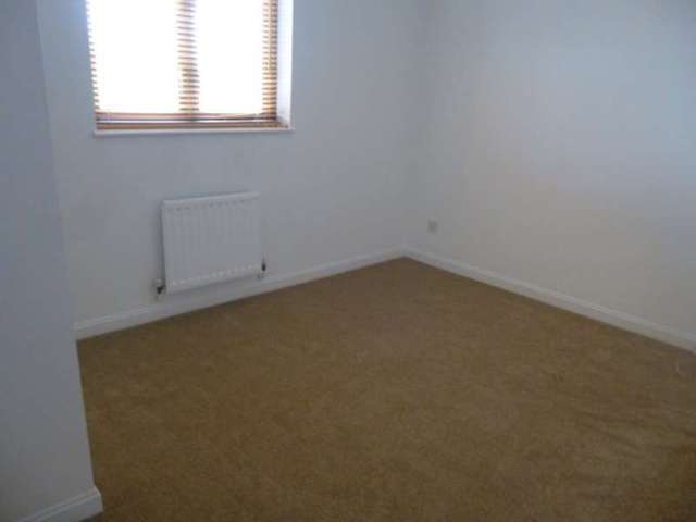  Image of 2 bedroom Semi-Detached house for sale in Strathmore Walk Coatbridge ML5 at Strathmore Walk Sikeside Coatbridge, ML5 4HJ