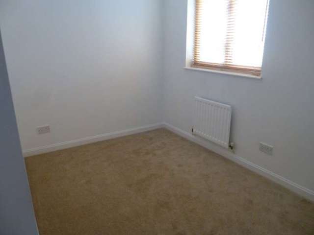  Image of 2 bedroom Semi-Detached house for sale in Strathmore Walk Coatbridge ML5 at Strathmore Walk Sikeside Coatbridge, ML5 4HJ