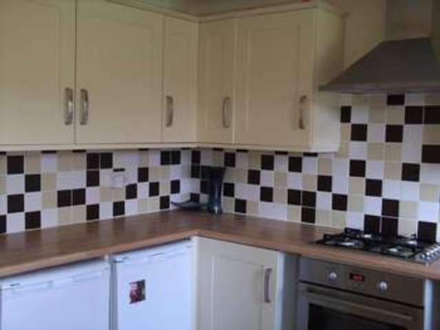  Image of 3 bedroom Semi-Detached house to rent in Stratton Close Bridgwater TA6 at Stratton Close  Bridgwater, TA6 5SL
