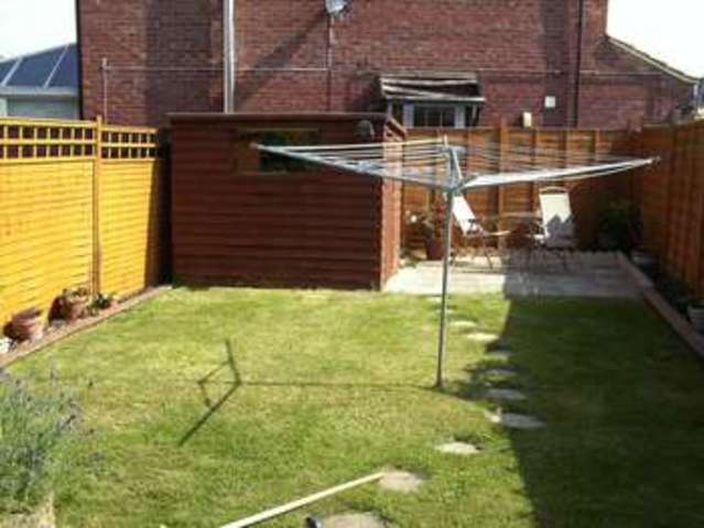  Image of 3 bedroom Semi-Detached house to rent in Stratton Close Bridgwater TA6 at Stratton Close  Bridgwater, TA6 5SL