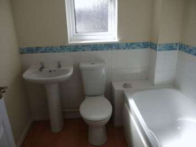  Image of 1 bedroom Semi-Detached house to rent in Strode Road Street BA16 at Strode Road  STREET, BA16 0AT