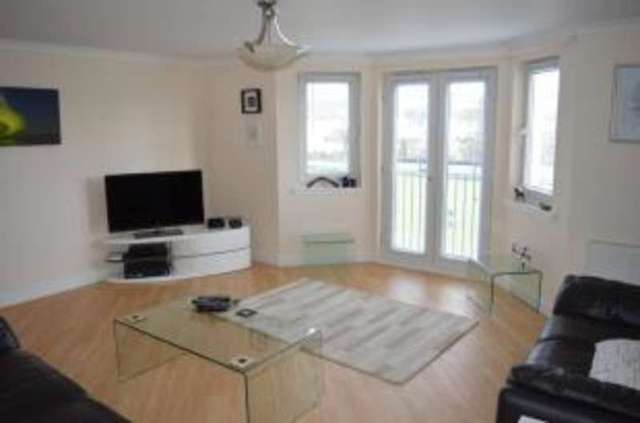  Image of 2 bedroom Flat for sale in Sunningdale Place Helensburgh G84 at Helensburgh Argyll and Bute Craigendoran, G84 7JB