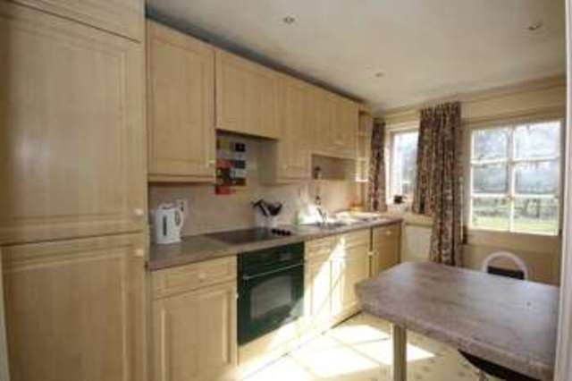  Image of 2 bedroom Cottage for sale in Swan Road Pewsey SN9 at Swan Road  Pewsey, SN9 5DW