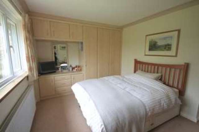  Image of 5 bedroom Detached house for sale in Swannells Wood Studham Dunstable LU6 at Swannells Wood  Studham, LU6 2QB