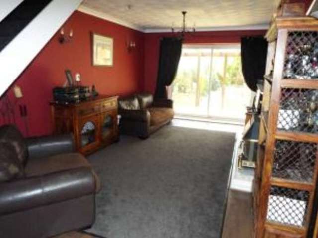  Image of 3 bedroom End of Terrace for sale in Stephens Road Tadley RG26 at Tadley Hampshire Tadley, RG26 3RS
