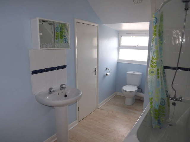  Image of 1 bedroom Flat for sale in Teignmouth Road Torquay TQ1 at Torquay St Marychurch, TQ1 4EA