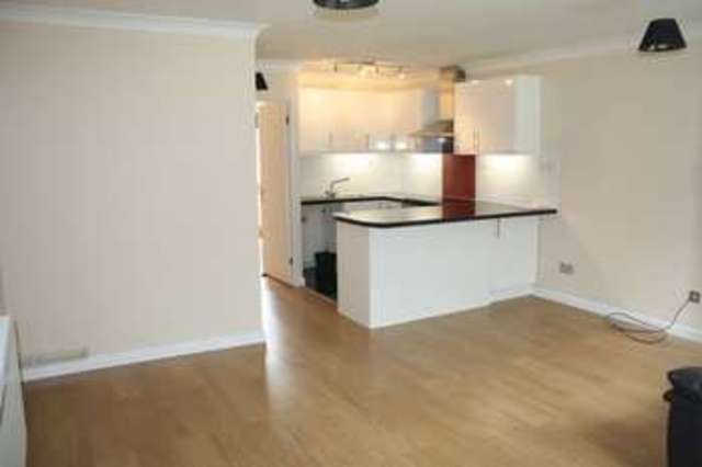  Image of 1 bedroom Flat to rent in Marston Road Thame OX9 at Marston Road  Thame, OX9 3YG