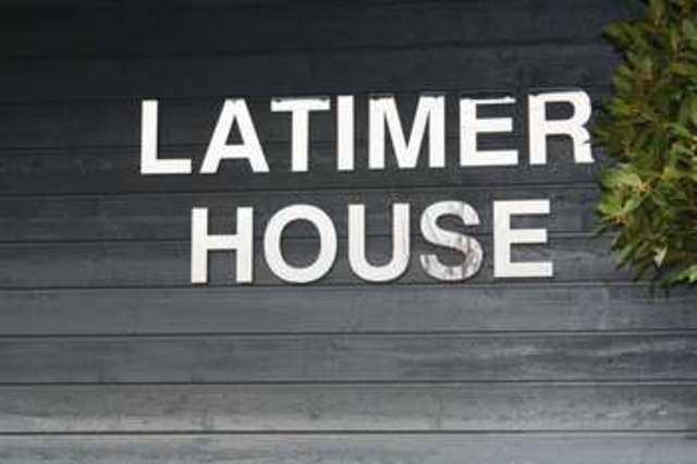  Image of 2 bedroom Flat to rent in Limmings Lane Thame OX9 at Latimer House  Thame, OX9 3PQ