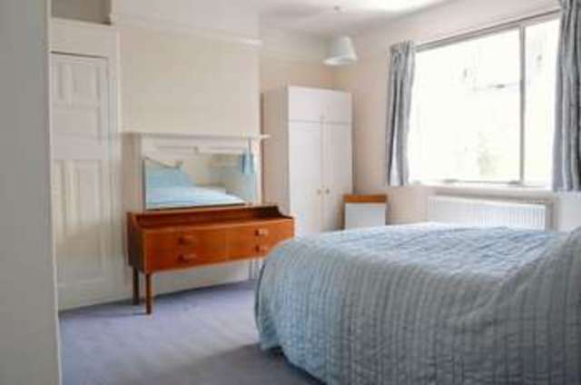  Image of 3 bedroom Semi-Detached house for sale in The Causeway Petersfield GU31 at The Causeway  Petersfield, GU31 4JS