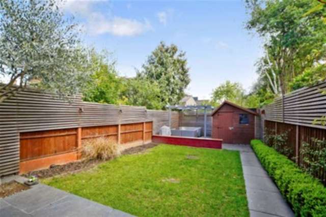  Image of 5 bedroom Detached house to rent in The Crescent London SW19 at London, SW19 8AW