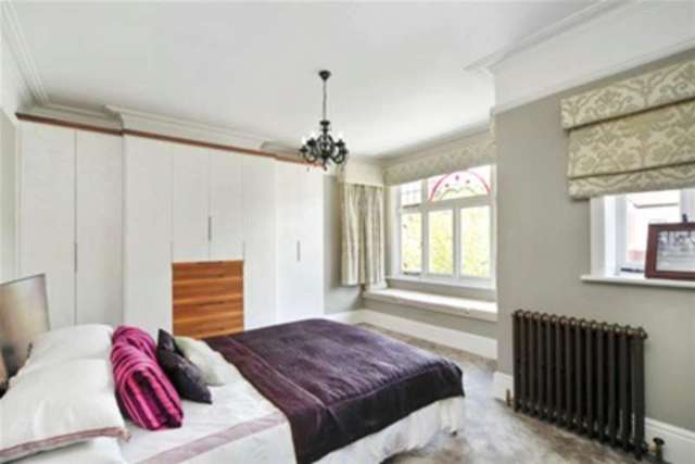  Image of 5 bedroom Detached house to rent in The Crescent London SW19 at London, SW19 8AW