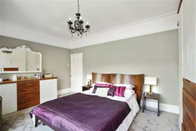  Image of 5 bedroom Detached house to rent in The Crescent London SW19 at London, SW19 8AW