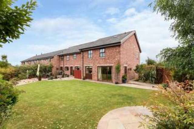  Image of 4 bedroom Property for sale in Newton Frodsham WA6 at Belleair Farm Newton Frodsham, WA6 7EH