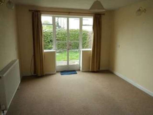  Image of 1 bedroom Flat to rent in Bristol Road Whitminster Gloucester GL2 at Bristol Road  Whitminster, GL2 7LU