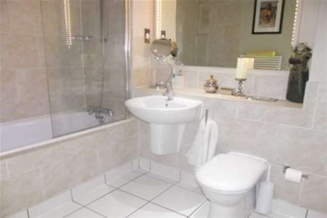  Image of 1 bedroom Flat to rent in Weevil Lane Gosport PO12 at Gosport, PO12 1FX