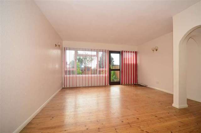  Image of 3 bedroom Terraced house for sale in The Hawthorns Loughton IG10 at Loughton Essex Loughton, IG10 3QT