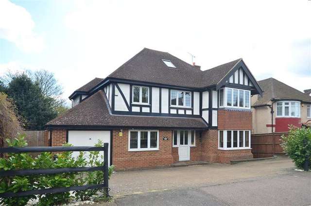  Image of 6 bedroom Detached house for sale in The Horseshoe Coulsdon CR5 at Coulsdon Surrey Coulsdon, CR5 2AS