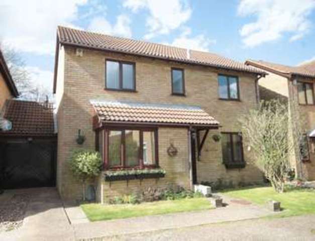  Image of 4 bedroom Detached house for sale in The Laurels Banstead SM7 at The Laurels  Banstead, SM7 2HG
