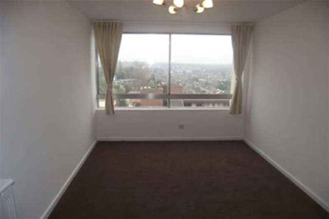  Image of 2 bedroom Flat to rent in The Mall Bromley BR1 at Bromley, BR1 1TT