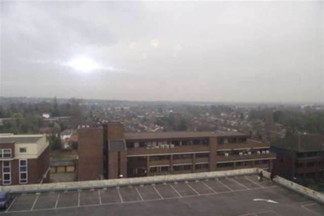  Image of 2 bedroom Flat to rent in The Mall Bromley BR1 at Bromley, BR1 1TT