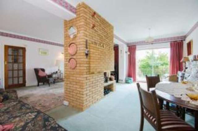  Image of 5 bedroom Detached house for sale in The Ridgeway Northaw Potters Bar EN6 at Northaw Potters Bar Northaw, EN6 4BG