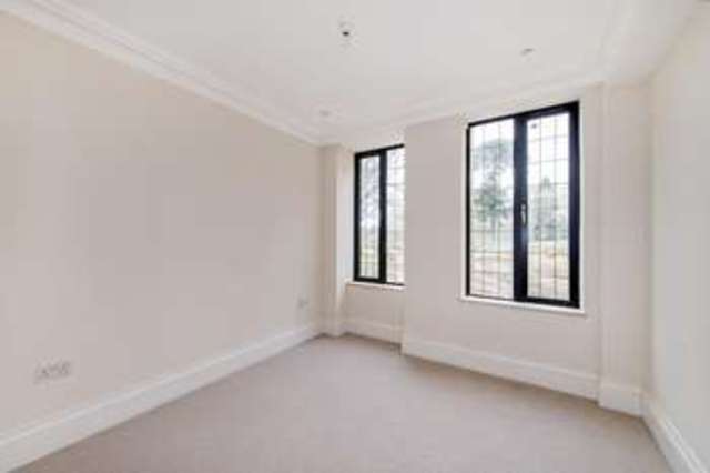  Image of 2 bedroom Flat for sale in The Ridgeway London NW7 at The Ridgeway  London, NW7 4HX