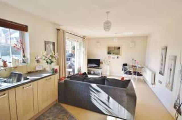  Image of 2 bedroom Flat to rent in The Sidings High Wycombe HP11 at The Sidings  Loudwater, HP11 1GF